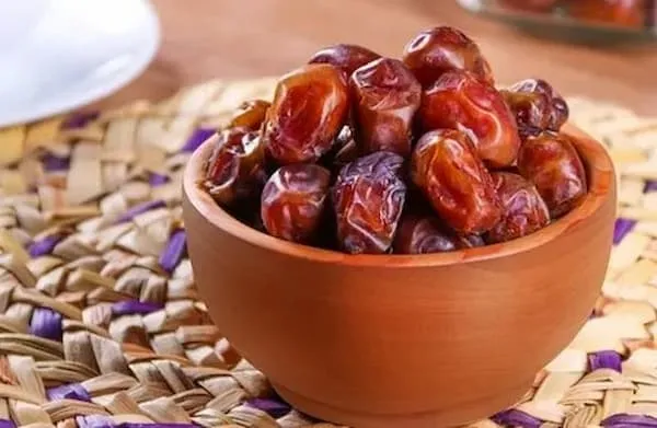 قیمت خرما استعمران + خرید انواع متنوع انکر